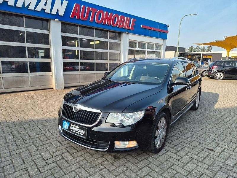 Gebraucht Skoda Superb Elegance 170 PS (125 kW) 2012 Schwarz Kombi