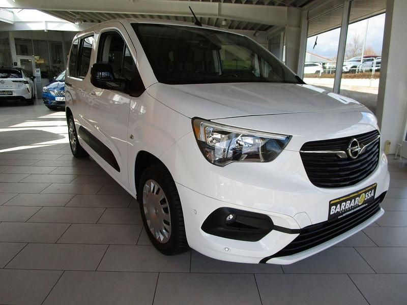 Gebraucht Opel Combo 131 PS (96 kW) 2022 Weiß Van / Kleinbus