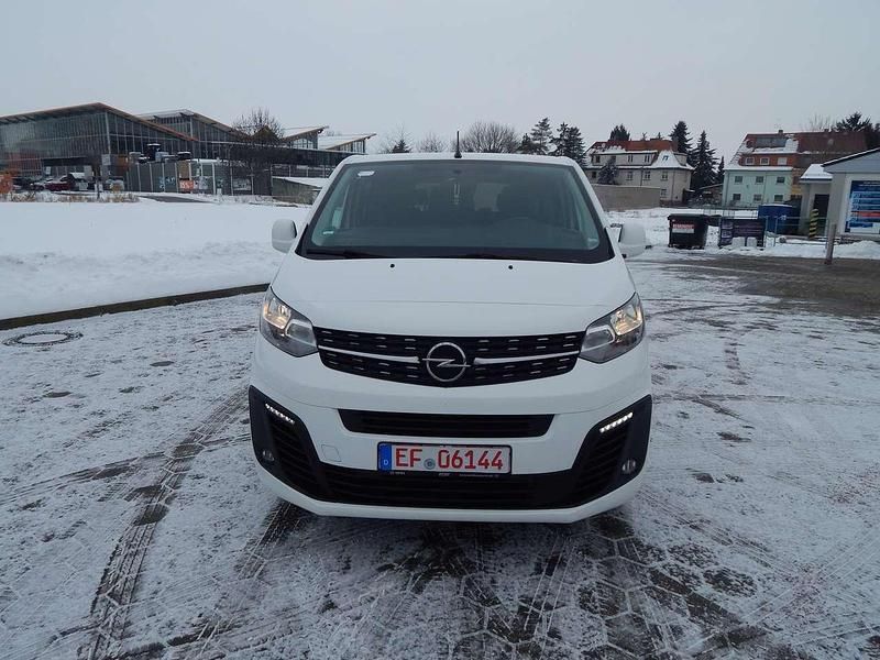 Gebraucht Opel Vivaro 150 PS (110 kW) 2021 Jade weiss/arktis weiss Van / Kleinbus