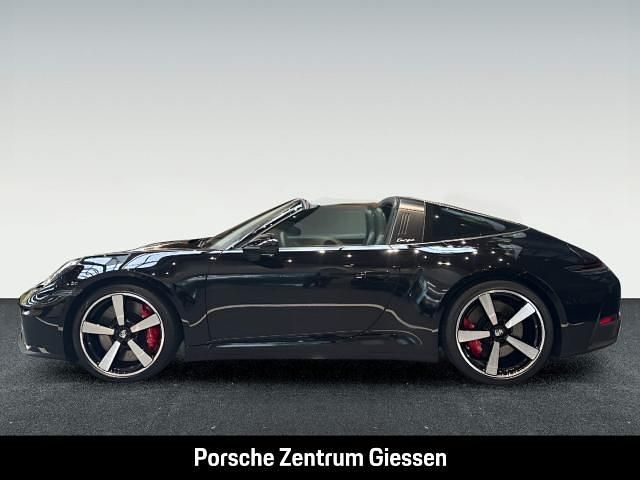 Neu Porsche 992 480 PS (353 kW) 2026 Schwarz Coupé