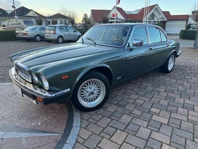 Gebraucht Jaguar XJ 269 PS (197 kW) 1983 Sarge green Limousine