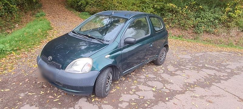 Gebraucht Toyota Yaris 68 PS (50 kW) 2000 Grün Kleinwagen