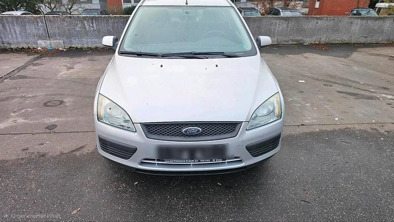 Gebraucht 2005 Ford Focus Ambiente Limousine | 700 € (Superpreis) - Bild 1/4