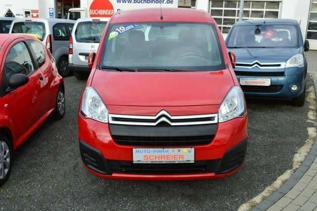 Gebraucht Citroën Berlingo Feel 99 PS (72 kW) 2015 Rot Van / Kleinbus