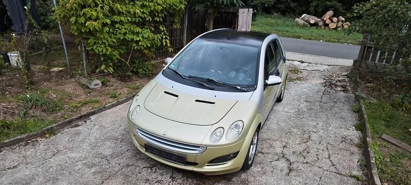 Grün Gebraucht 2004 Smart ForFour Passion Limousine | 2.800 € (Etwas zu teuer) - Bild 1/4