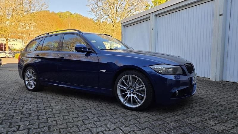 Second-hand BMW 335 306 CP (225 kW) 2009 Albastru Break