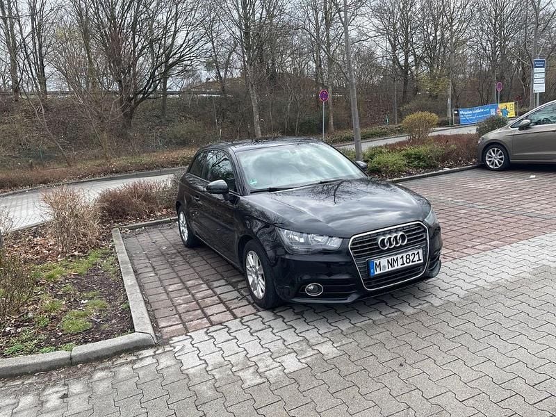 Gebraucht Audi A1 S-Line 122 PS (89 kW) 2011 Schwarz Kleinwagen