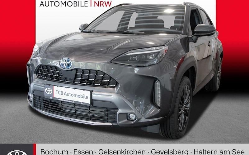 Grau Gebraucht 2023 Toyota Yaris Cross SUV | 26.989 € (Fairer Preis) - Bild 1/4