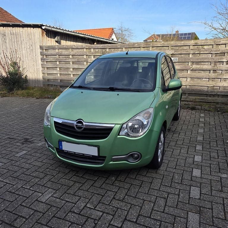 Gebraucht Opel Agila 65 PS (47 kW) 2008 Grün Kleinwagen