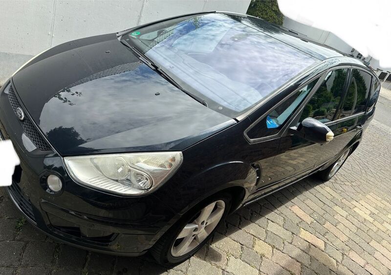 Schwarz Gebraucht 2010 Ford S-MAX Titanium Van / Kleinbus | 6.099 € (Fairer Preis) - Bild 1/4