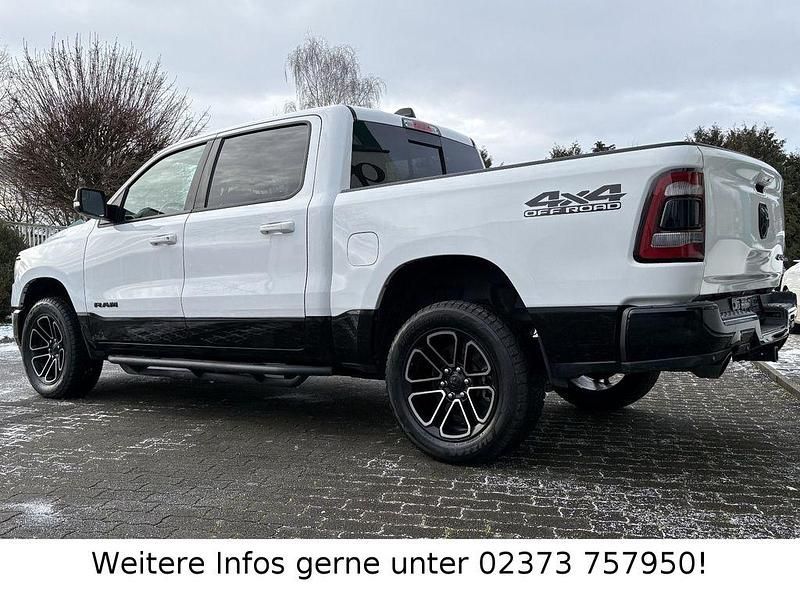 Gebraucht Dodge Ram 401 PS (294 kW) 2022 Weiß Abholung