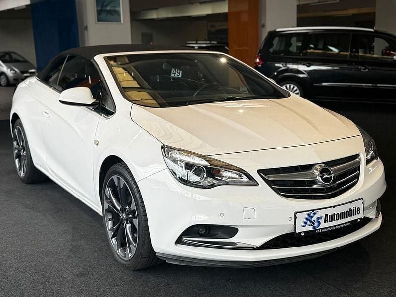 Weiß Gebraucht 2017 Opel Cascada Edition Cabrio | 12.999 € (Fairer Preis) - Bild 1/4