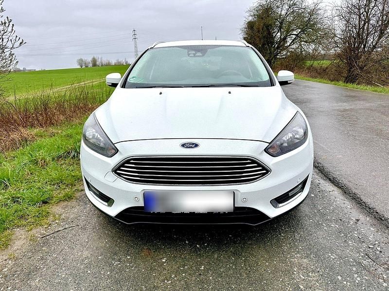 Używany Ford Focus Titanium 150 KM (110 kW) 2016 Biały Kombi