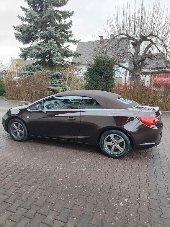 Gebraucht Opel Cascada Innovation 170 PS (125 kW) 2015 Cabrio