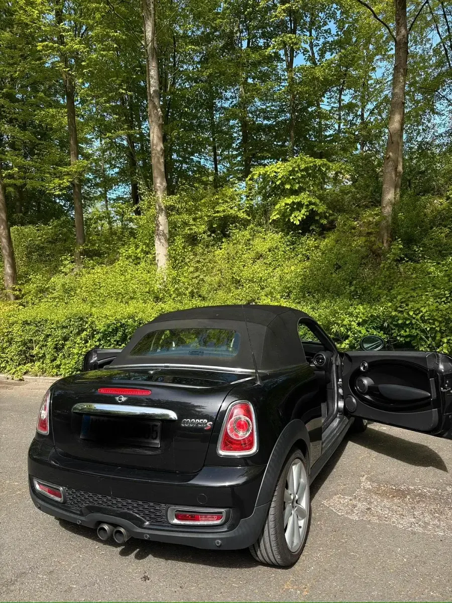Gebraucht Mini Cooper S Roadster 184 PS (135 kW) 2012 Schwarz Cabrio