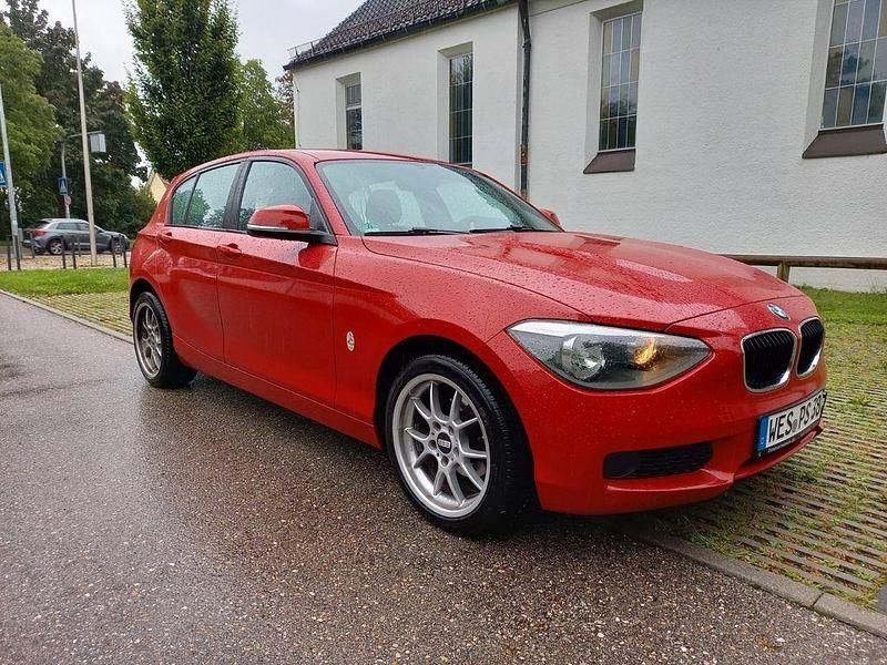 Rot Gebraucht 2015 BMW 116 Kleinwagen | 4.999 € (Superpreis) - Bild 1/3