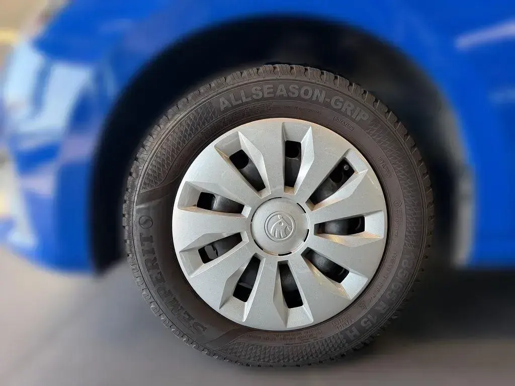 Gebraucht Skoda Fabia Selection 80 PS (58 kW) 2024 Blau Kleinwagen