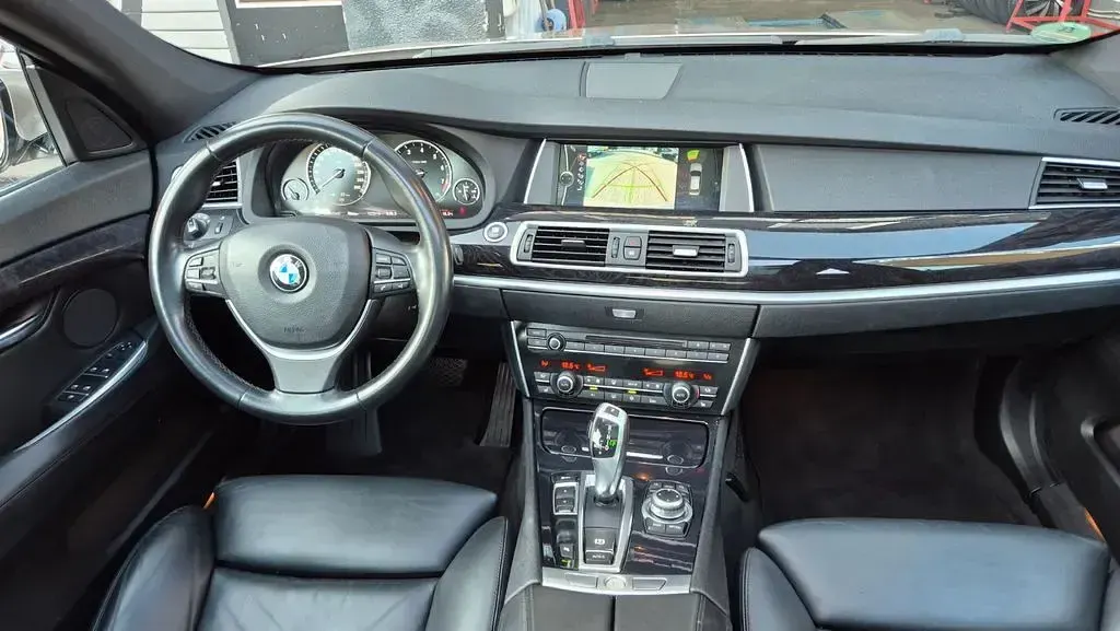Gebraucht BMW 535 Sport Line 306 PS (225 kW) 2010 Silber Limousine