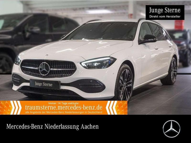 Weiß Gebraucht 2022 Mercedes C300e AMG Limousine | 32.490 € (Guter Preis) - Bild 1/3