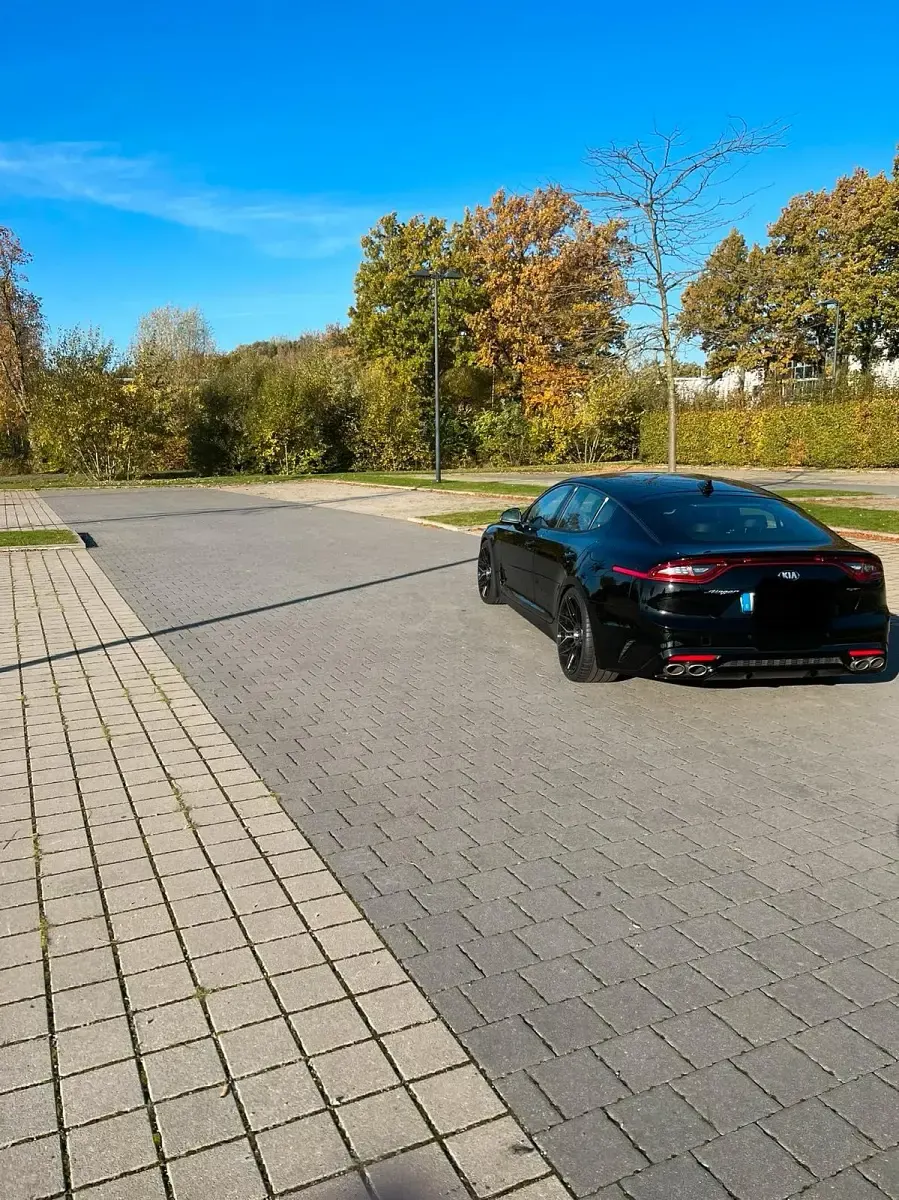 Gebraucht Kia Stinger GT 366 PS (269 kW) 2020 Schwarz Kleinwagen