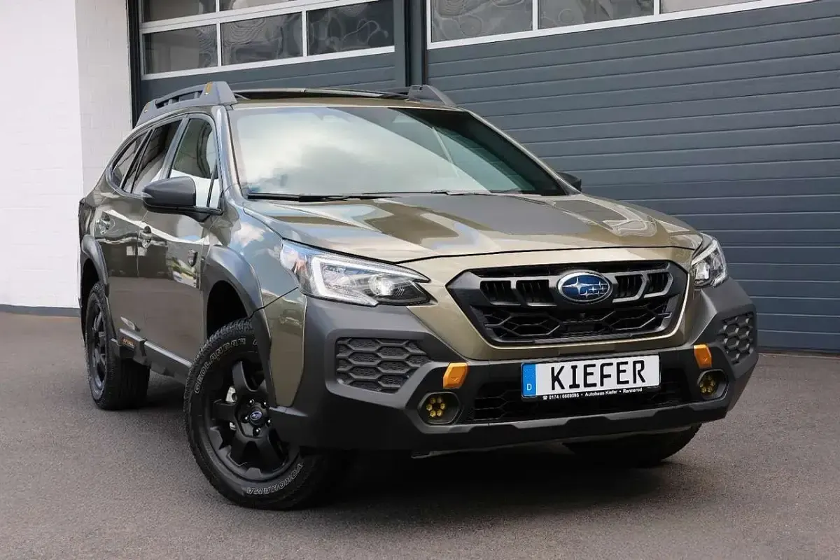 Käytetty Subaru Outback 264 HP (194 kW) 2024 Vihreä Farmari