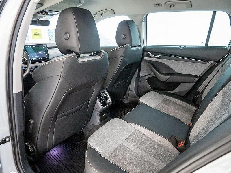 Gebraucht Skoda Octavia Tour 150 PS (110 kW) 2025 Weiß Limousine