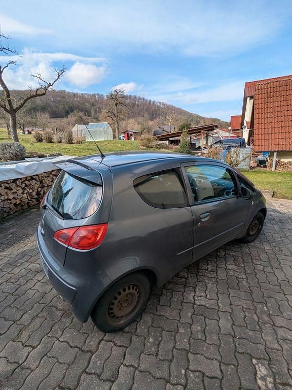 Second-hand Mitsubishi Colt Inform 95 CP (69 kW) 2005 Gri Hatchback
