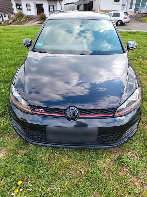 Gebraucht VW Golf VII GTI 220 PS (161 kW) 2013 Schwarz Limousine