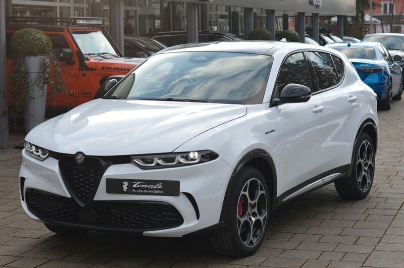 Weiß Neu 2024 Alfa Romeo Tonale Veloce SUV | 49.900 € - Bild 1/4