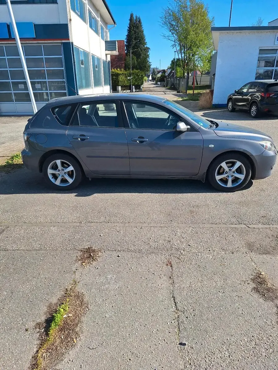 Gebraucht Mazda 3 105 PS (77 kW) 2008 Grau Kleinwagen
