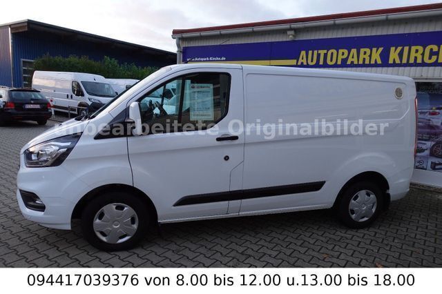Weiß Gebraucht 2019 Ford Transit Custom Trend Van / Kleinbus | 19.900 € (Etwas zu teuer) - Bild 1/4
