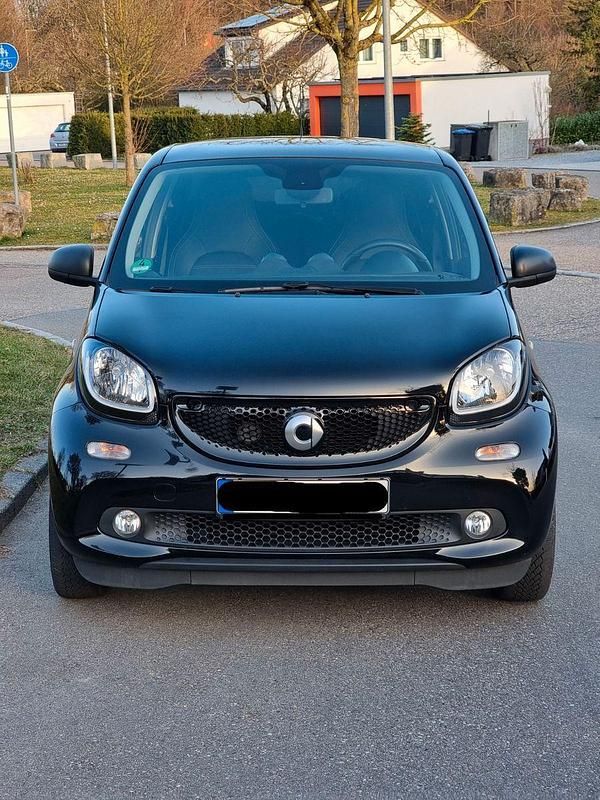 Second-hand Smart ForFour Prime 90 CP (66 kW) 2019 Negru Hatchback
