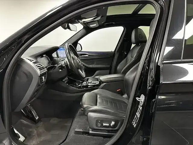 Gebraucht BMW X3 M Sport 340 PS (250 kW) 2023 Saphirschwarz SUV