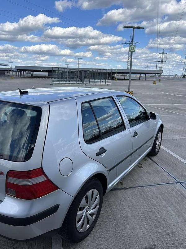 Gebraucht VW Golf IV 101 PS (74 kW) 2002 Limousine