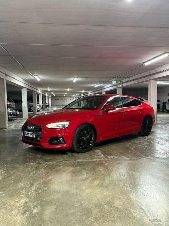 Rot Gebraucht 2018 Audi A5 Sportback Ambiente Limousine | 23.500 € (Fairer Preis) - Bild 1/4