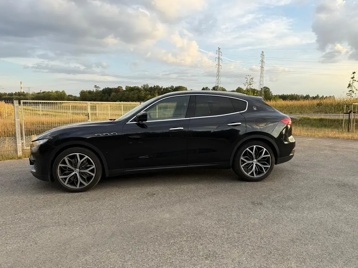 Gebraucht Maserati Levante 430 PS (316 kW) 2016 Schwarz SUV