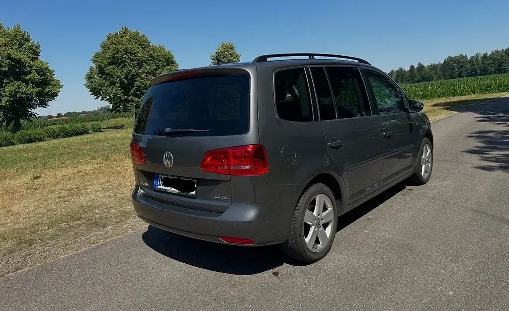 Gebraucht VW Touran Match 140 PS (102 kW) 2012 Grau Van / Kleinbus
