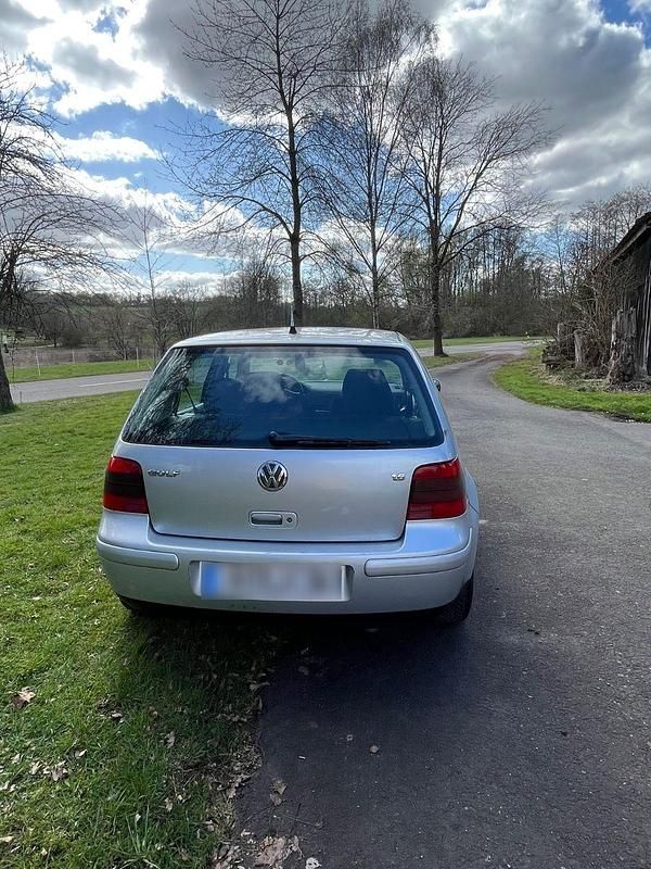 Gebraucht VW Golf IV Basis 105 PS (77 kW) 2003 Schwarz Limousine