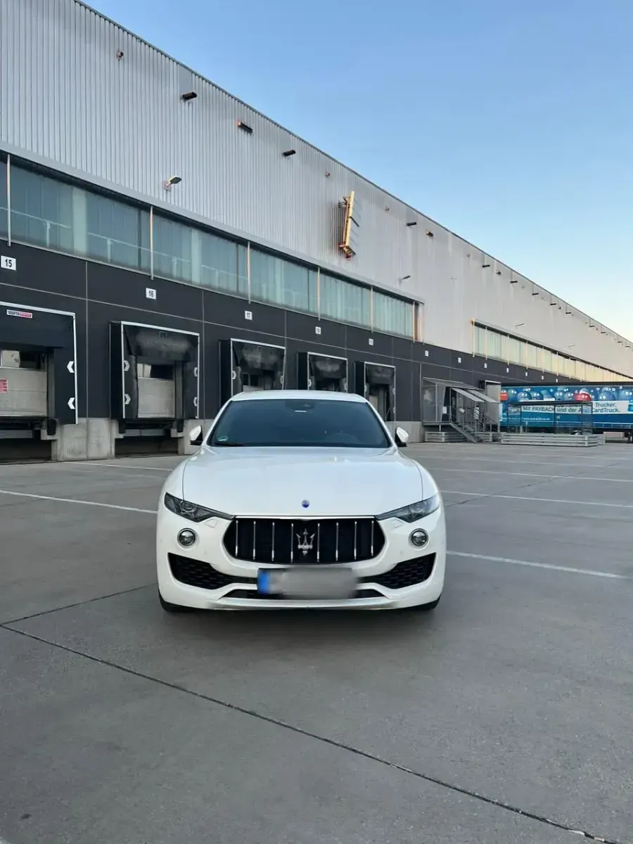 Gebraucht Maserati Levante 275 PS (202 kW) 2017 Weiß SUV