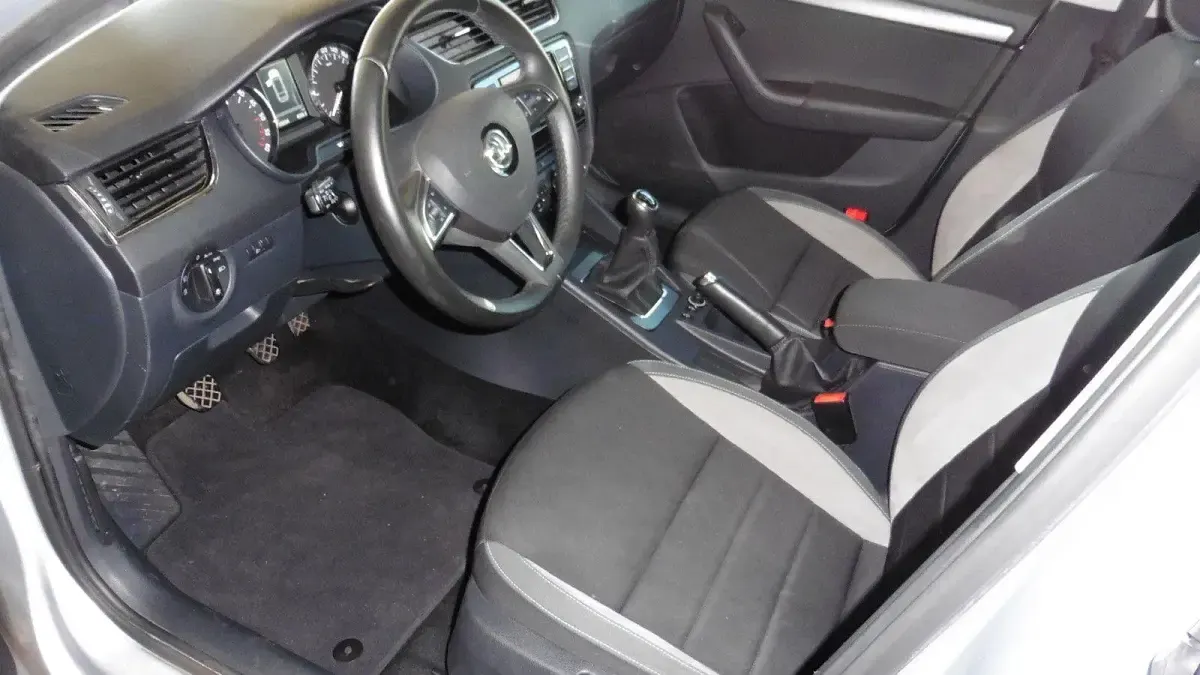 Gebraucht Skoda Octavia Style 110 PS (80 kW) 2017 Silber Kombi