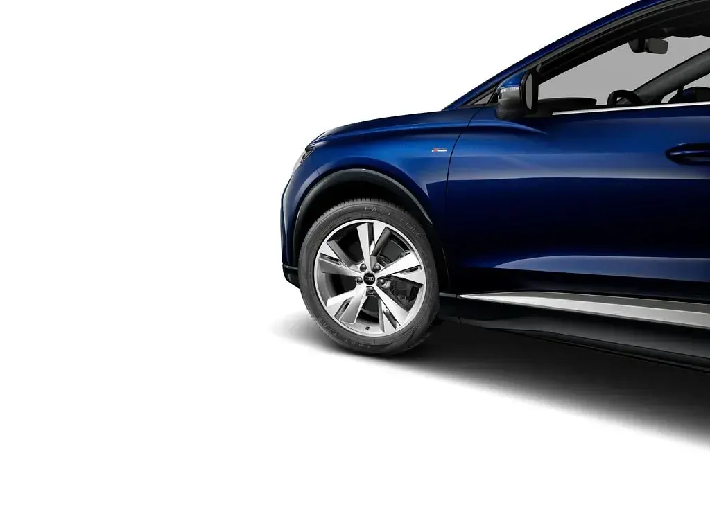 Gebraucht Audi Q4 e-tron S-Line 210 kW (286 PS) 2025 Navarrablau metallic SUV