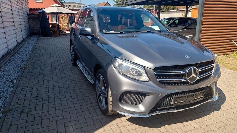 Gebraucht Mercedes GLE350 258 PS (189 kW) 2017 Grau SUV