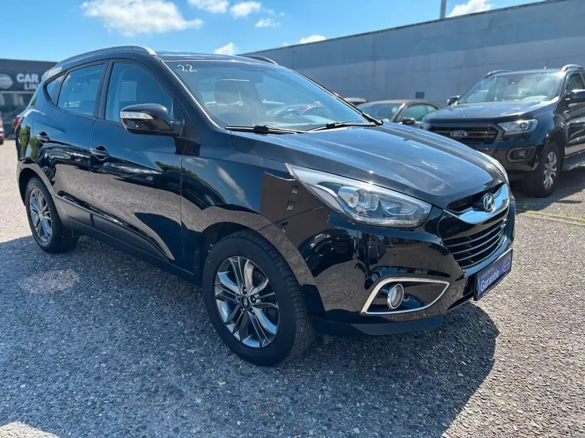 Gebraucht Hyundai ix35 Finale 136 PS (100 kW) 2015 Schwarz SUV