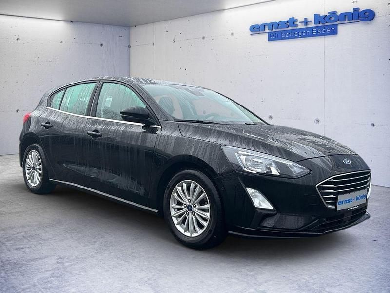 Gebraucht Ford Focus Titanium 125 PS (91 kW) 2022 Schwarz Limousine