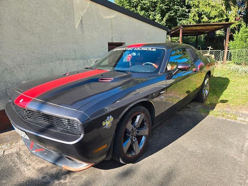 Grau Gebraucht 2013 Dodge Challenger Coupé | 22.600 € (Fairer Preis) - Bild 1/4