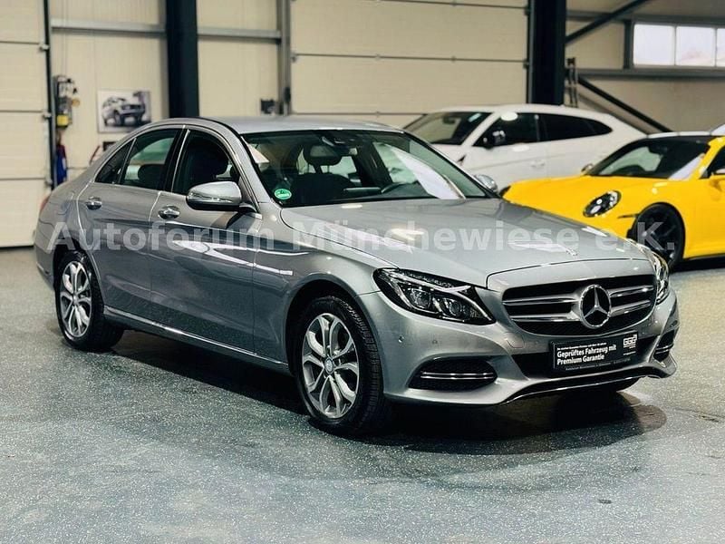Silber Gebraucht 2014 Mercedes C180 Avantgarde Limousine | 19.980 € (Fairer Preis) - Bild 1/4