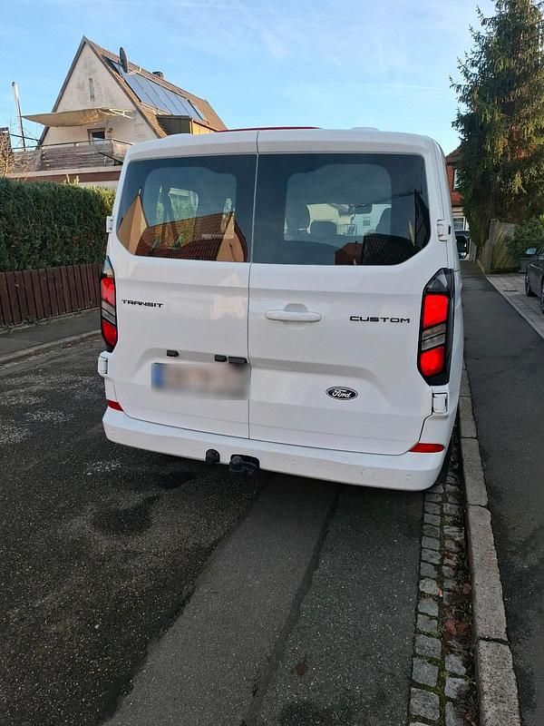 Gebraucht Ford Transit Custom 150 PS (110 kW) 2024 Weiß Kombi