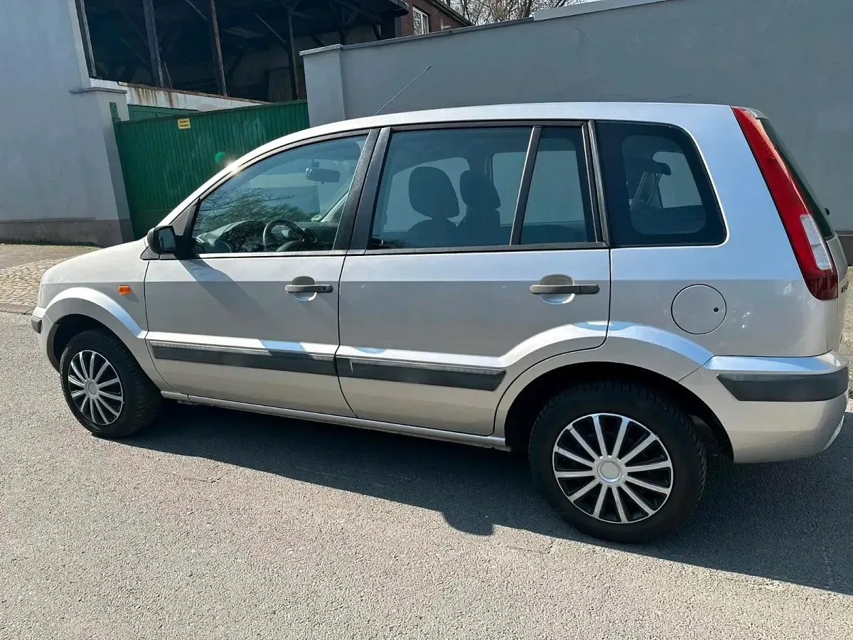 Gebraucht Ford Fusion 75 PS (55 kW) 2006 Grau Kleinwagen