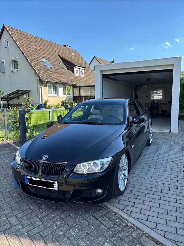 Schwarz Gebraucht 2012 BMW 335 M Sport Coupé | 26.000 € (Teuer) - Bild 1/4