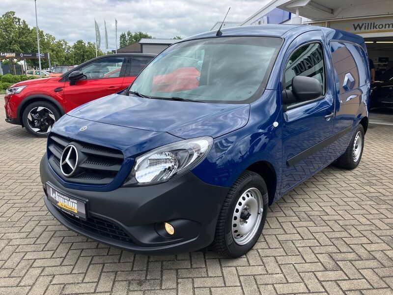 Blau Gebraucht 2021 Mercedes Citan 109 Van / Kleinbus | 14.990 € (Fairer Preis) - Bild 1/4